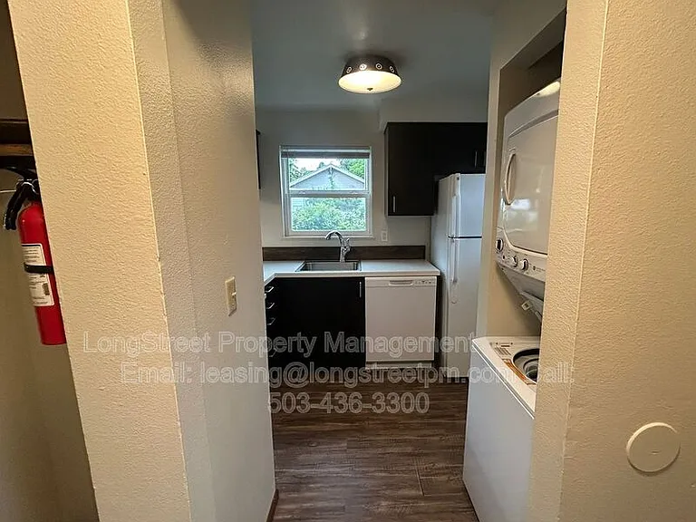 3201 SE Wake St #1 — Photo 15