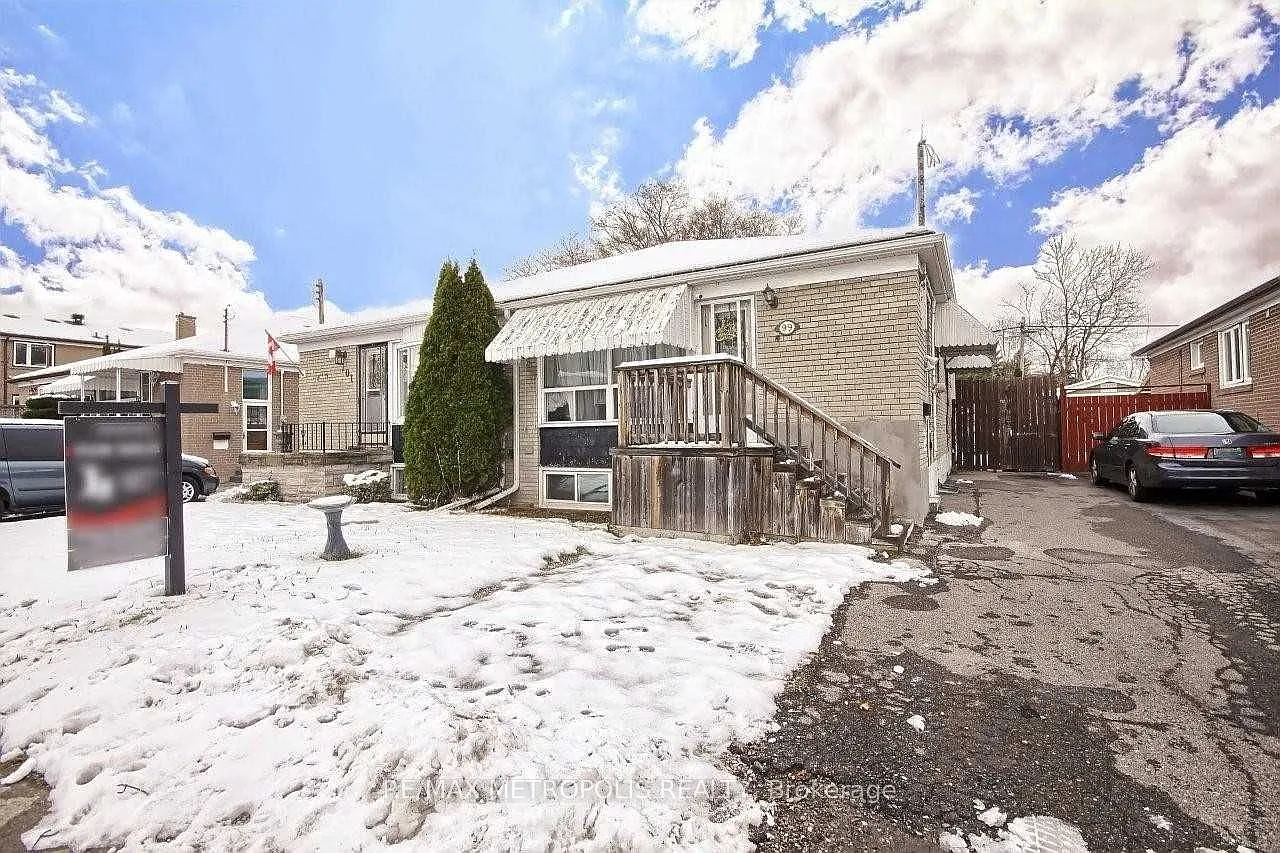 3 bed, $2,400 — Photo 2