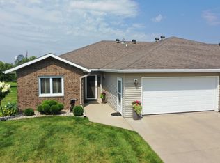 2008 20th Ave NW, Aberdeen, SD 57401
