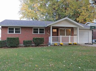 10136 Mullally Dr, Saint Louis, MO