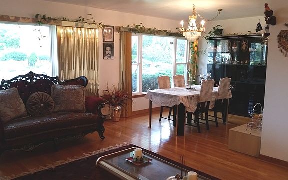 4th image of 8244 Tripp Ave