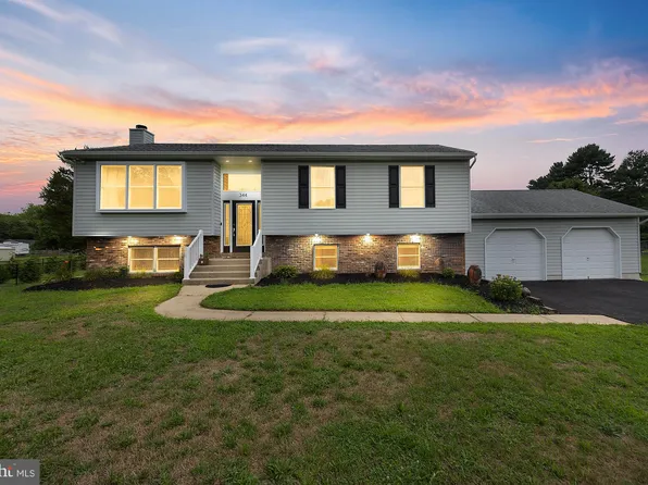 344 East Ave, Clayton, NJ 08312