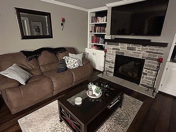 4th image of 14155 W Meadowshire Dr