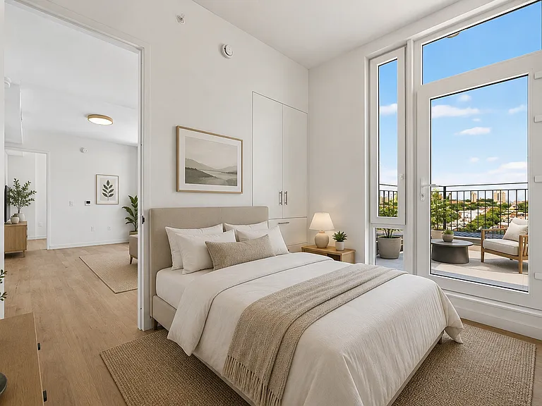 282 4th Ave #14B — Photo 4
