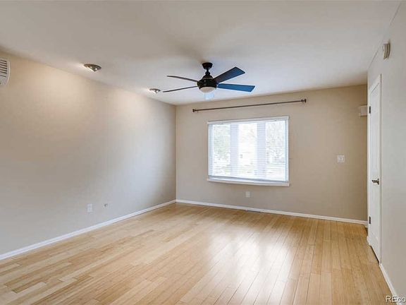 4th image of 10526 W 106th Pl