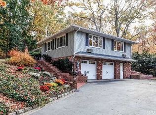 4 Churchill Rd, Northport, NY 11768