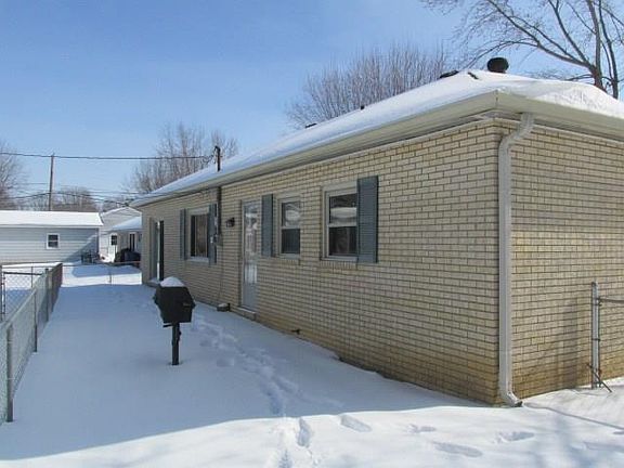 4th image of 1000 Cambridge Dr
