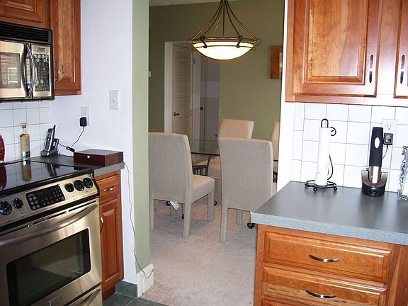 3rd image of 5510 Waterman Blvd APT 301
