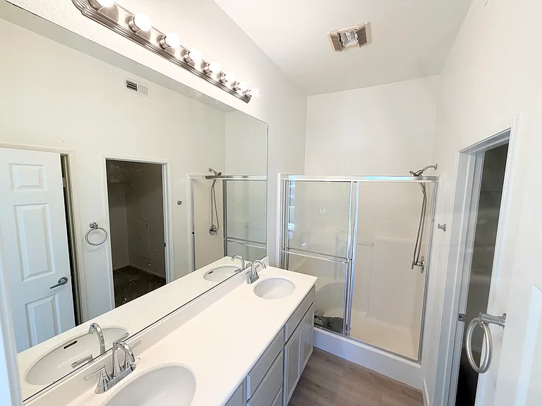 Primary Bedroom Ensuite Bath