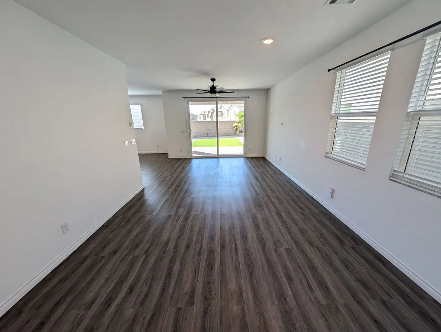 3009 Moulin Heights St — Photo 3