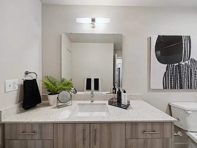 2715 Sunset Ln NE — Photo 25