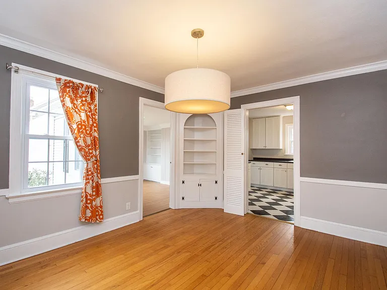 135 Brunswick Ave — Photo 6