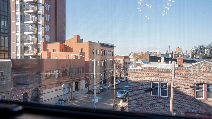 Rented by Nooklyn NYC LLC | media 44