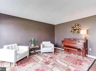 355 Foxleigh Dr, Hanover, PA 17331