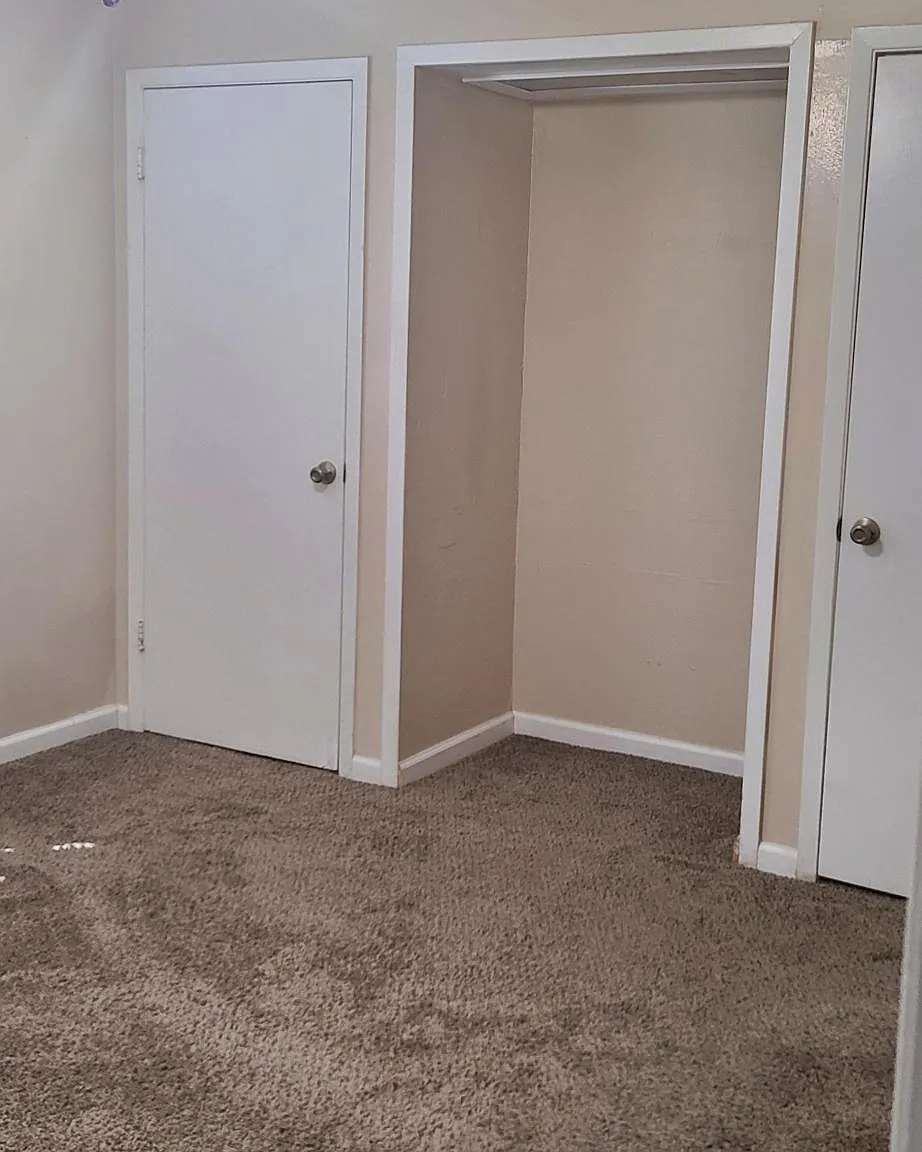 3 bed, 1450 sqft, $2,300 — Photo 4