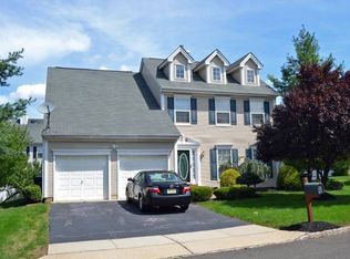 41 Cascades Ter, Branchburg, NJ 08876
