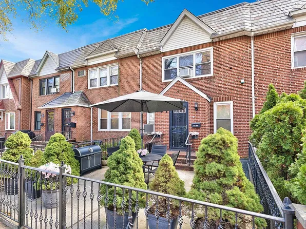 5017 40th St, Sunnyside, NY 11104