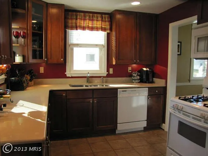 507 Denham Rd — Photo 4