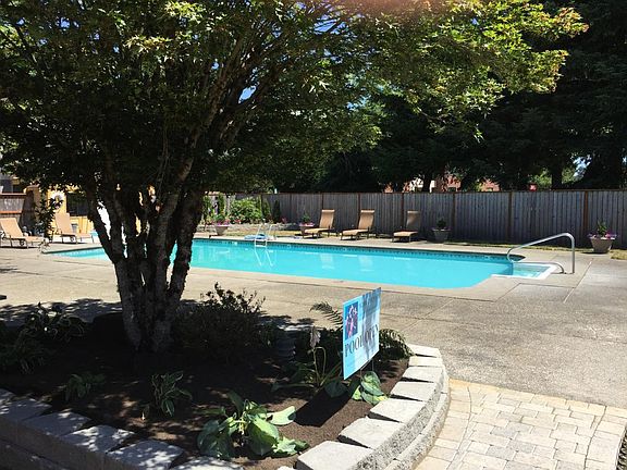 Indian Creek Community pool