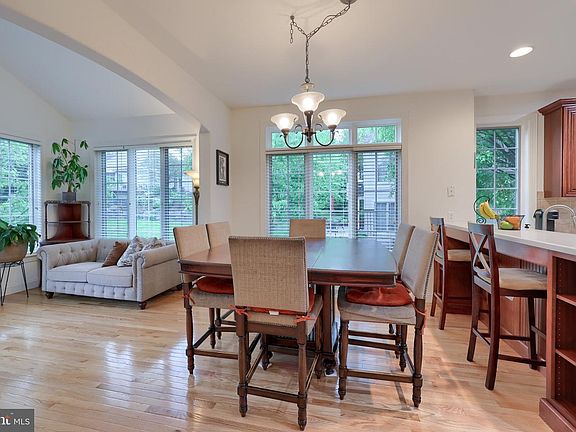 5th image of 139 Maribel Ln #25B