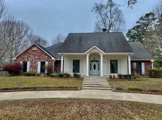10001 Woodridge St, Denham Springs, LA 70726