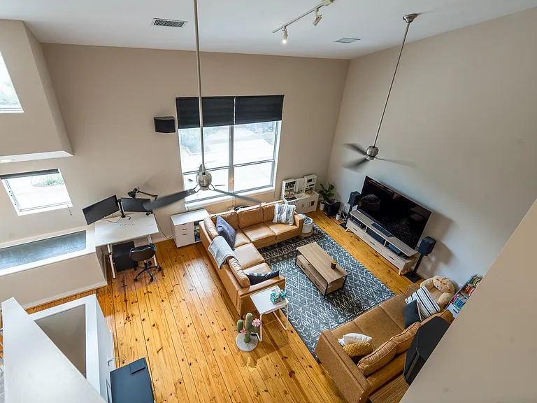 1304 Arthur St — Photo 10