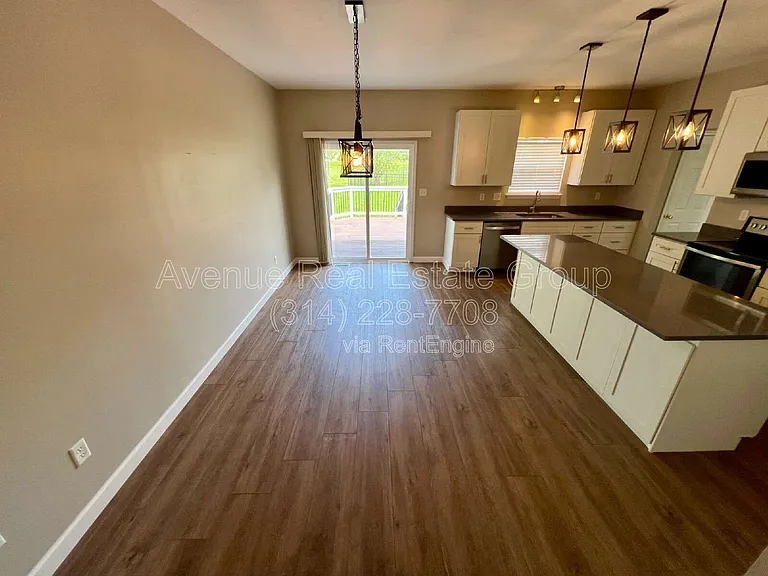 35 Spring Borough Ct — Photo 6