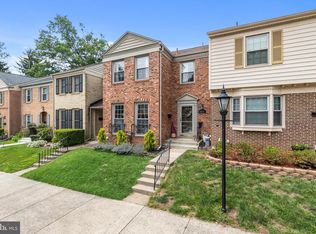 5426 Cabot Ridge Ct, Fairfax, VA 22032
