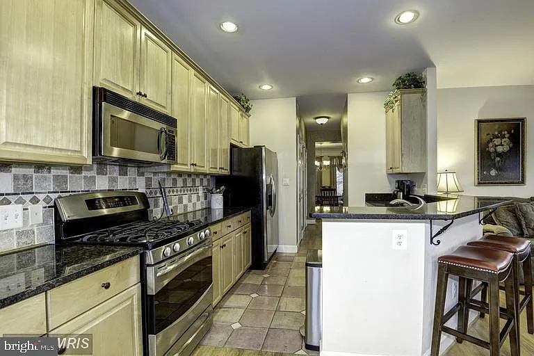 10501 Chancery Ct — Photo 23