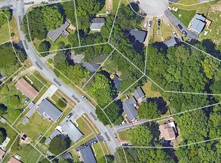 2521 Dorel Ln, North Chesterfield, VA 23236