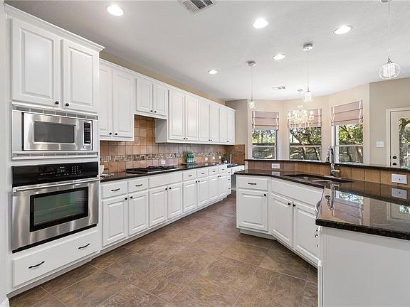 2nd image of 11109 Claro Vista Cv