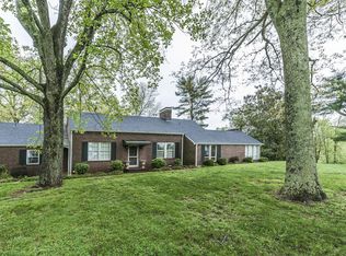 2124 Lyons Bend Rd, Knoxville, TN 37919