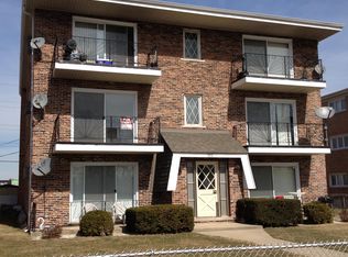 7752 W 79th Pl APT 2, Bridgeview, IL 60455