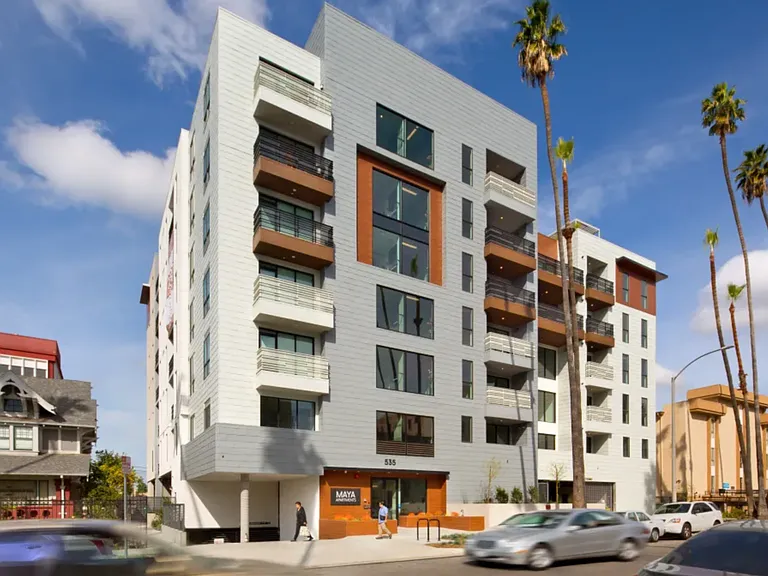Maya Apartments at 535 Kingsley Dr in Los Angeles — Photo 19