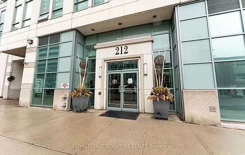 212 Eglinton Ave E #1411 Photo 1