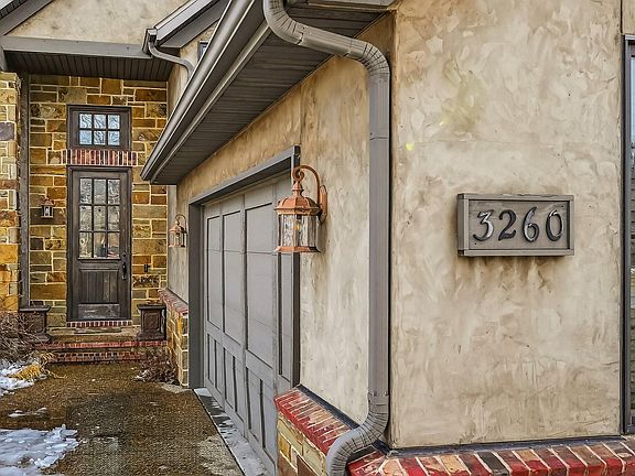 2nd image of 3260 W Rivulet Pass