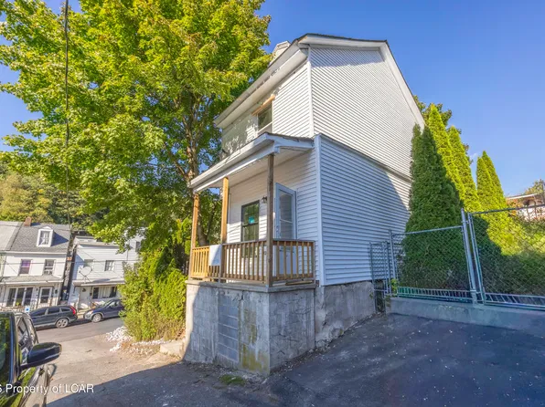 235 N Highland St, Shenandoah, PA 17976