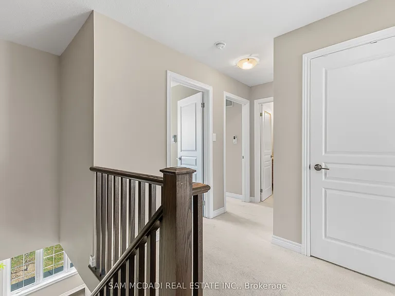 215 Dundas St E #9 — Photo 18