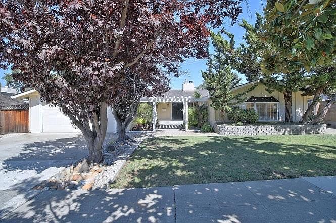 1st image of 222 Mattson Ave