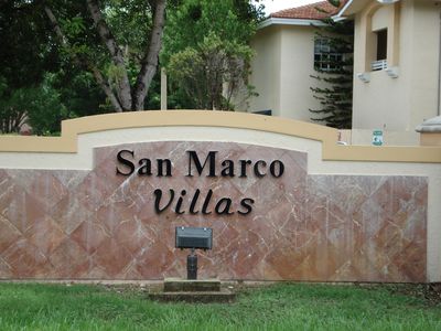 6972 NW 179th St APT 204-4, Hialeah, FL, 33015