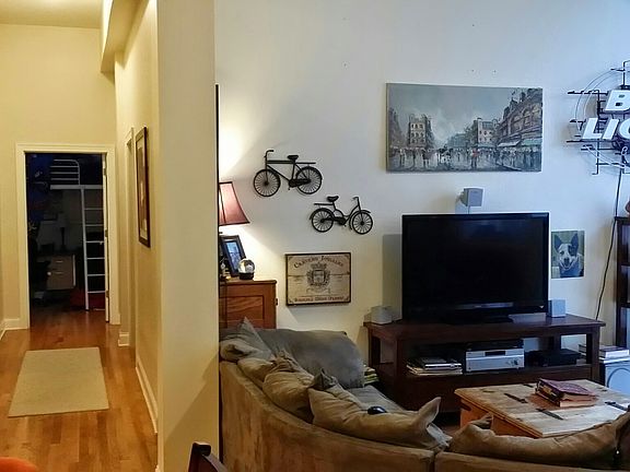 4th image of 2315 W Huron St APT 0101