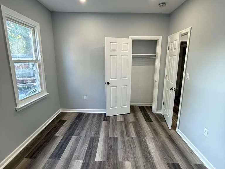 422 Bacheller Ave #2B — Photo 16