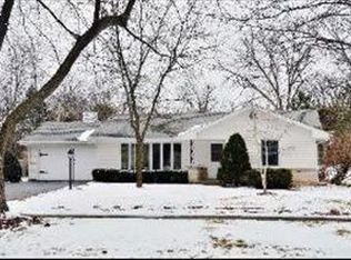 239 Ridge Ave, Crystal Lake, IL 60014