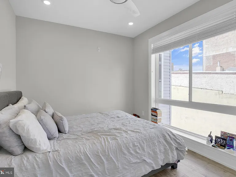 2209 N Broad St #201 — Photo 7