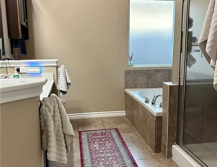 2220 Mangrove Dr — Photo 10