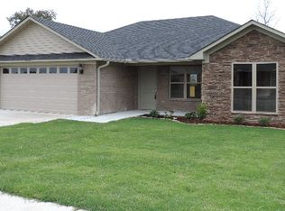 2835 Clover Ln, Conway, AR 72032