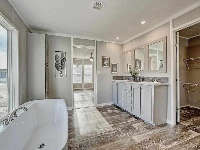 Huge Master Bath