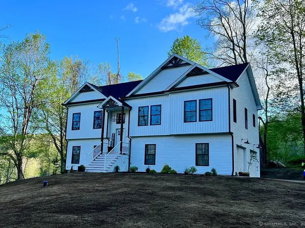 140 Corbin Ridge, Bristol, CT 06010