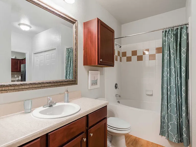 Plantation Apartments — Photo 50