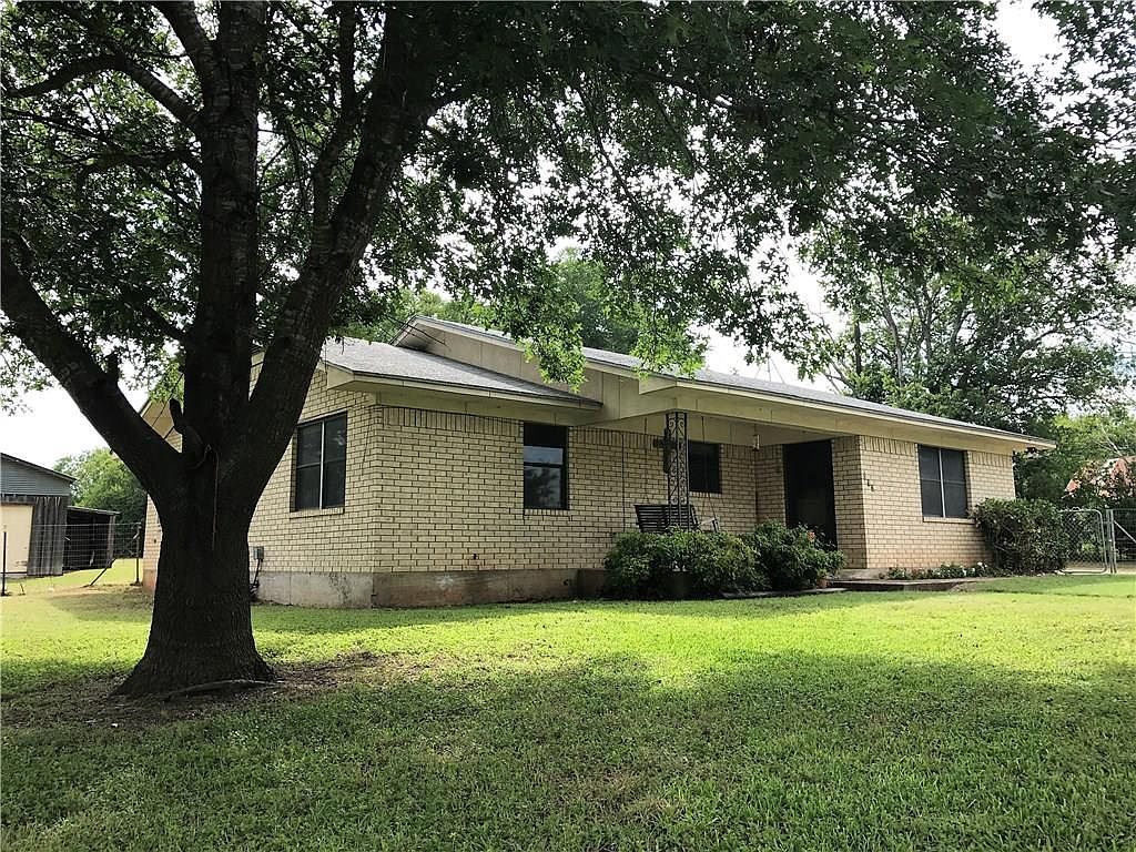 312 S Somervelle, Iredell, TX 76649 Zillow